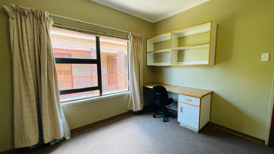 1 Bedroom Property for Sale in Dassie Rand North West